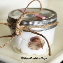 Load image into Gallery viewer, Soufflé des Fleurs

(&quot;Whipped Breath of Flowers&quot; Whipped soap
